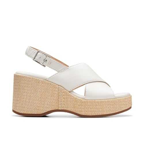 Manon Wish Leather Sandals In Off White