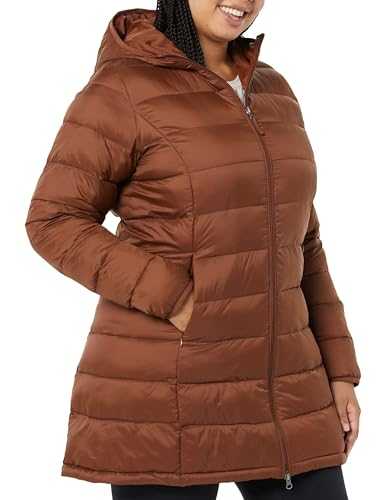 Amazon Essentials Women's Lightweight Water-Resistant Packable Hooded Puffer Coat (Available in Plus Size)