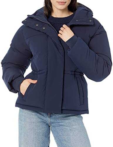 Amazon Essentials Women's Short Waisted Puffer Jacket (Available in Plus Size)